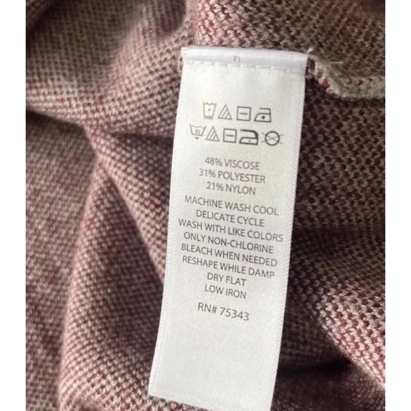 NWT TAHARI Pullover Plaid Tunic Knit Sweater Top 3/4 Sleeves Grey Red Women’s 1X - Picture 8 of 8